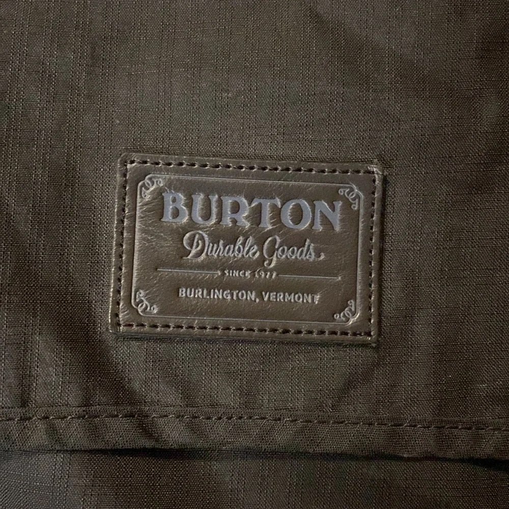 Burton Messenger Bag